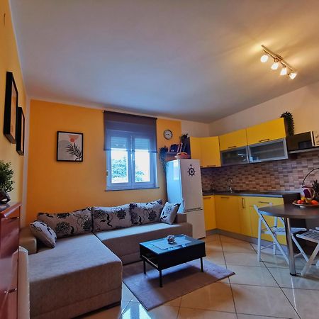 Beach Apartment Roza Biograd Oneroom - Premium Location Біоград-на-Мору Екстер'єр фото